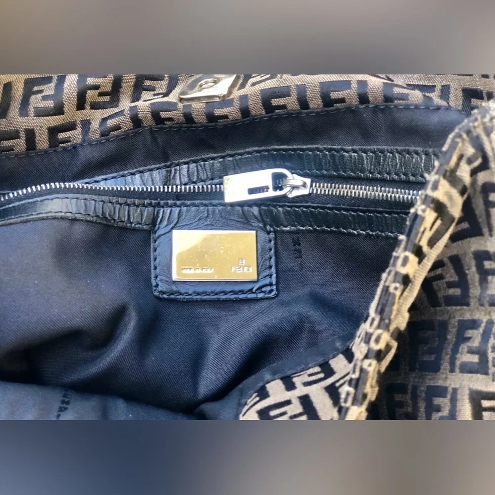 Authentic Fendi Monogram Medium Rare!